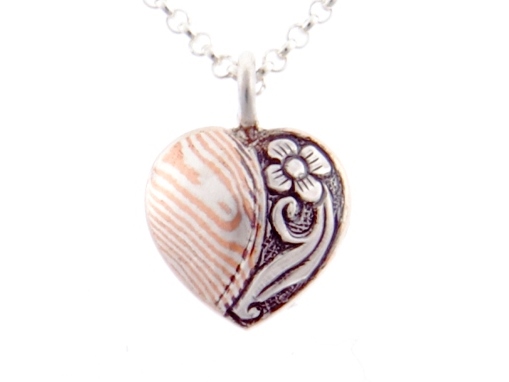 Carving Heart Necklace Carving Heart Necklace